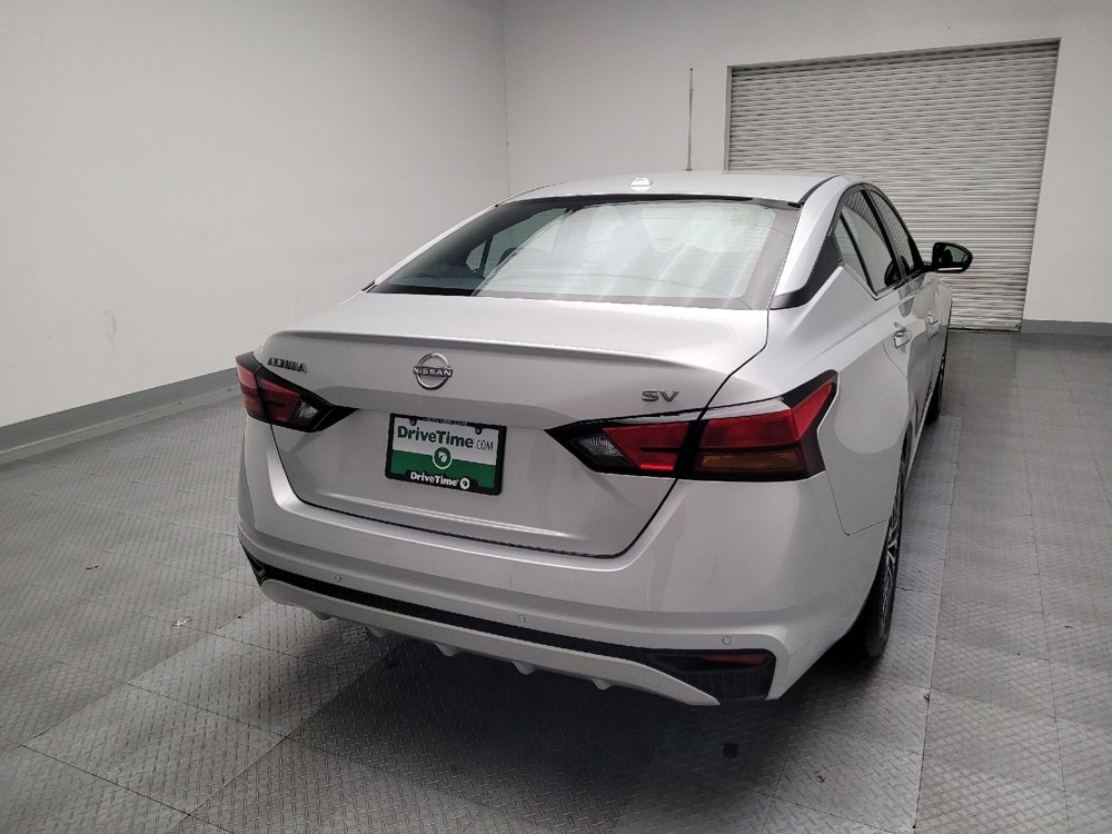 Used 2024 Nissan Altima 2.5 SV image 7