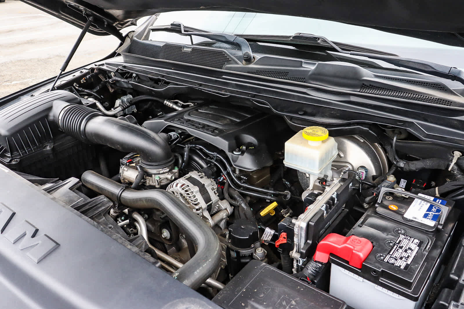 Used 2019 RAM 1500 Laramie RWD image 34