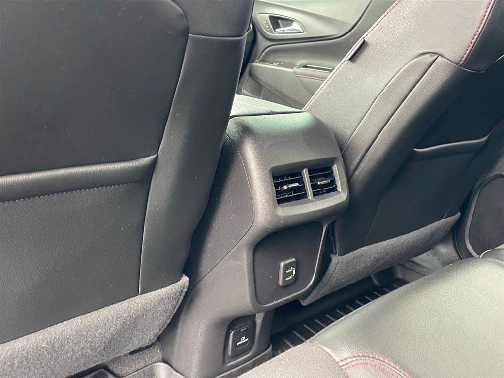 Used 2024 Chevrolet Equinox RS image 23