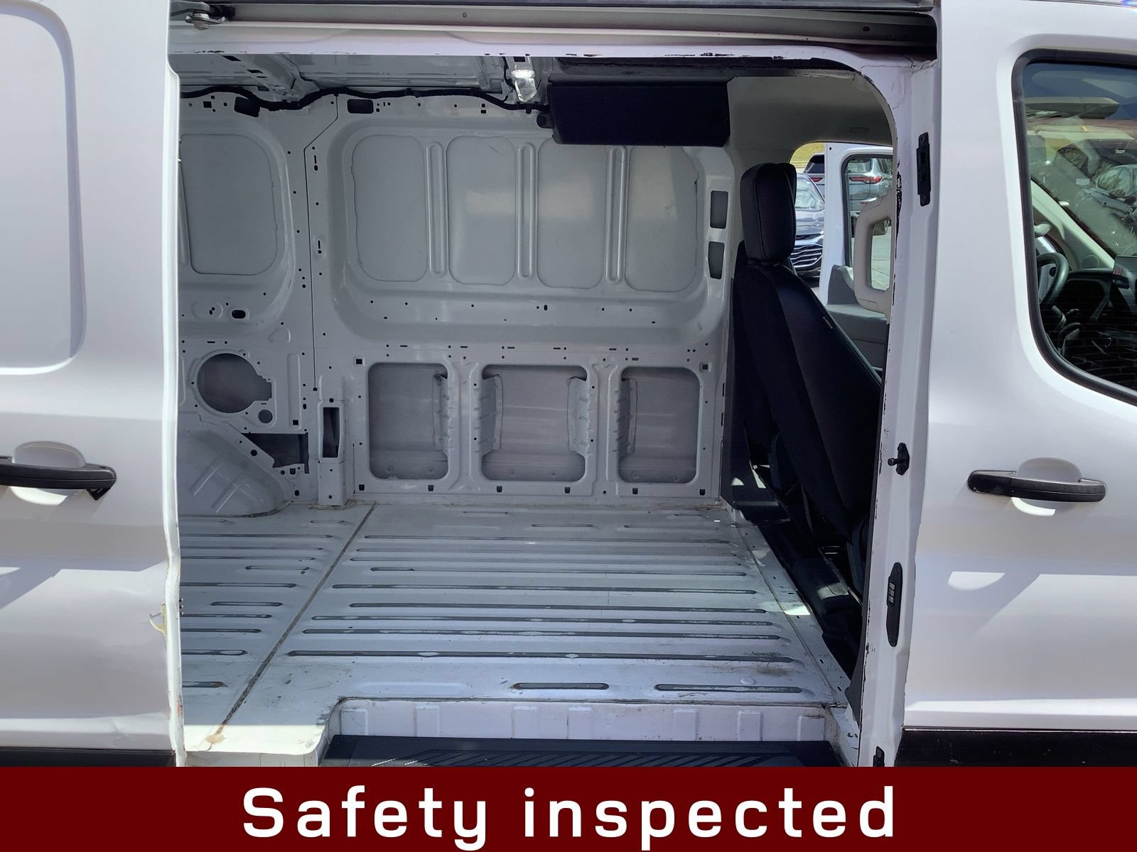 Used 2023 Ford Transit 250 Low Roof RWD image 11