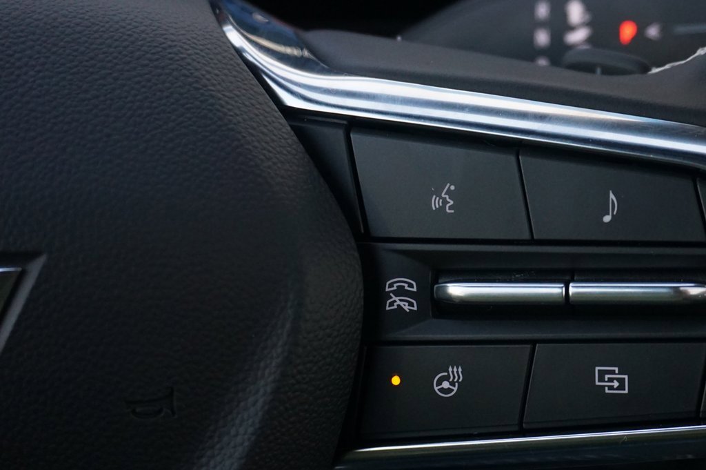 New 2026 Chevrolet Traverse LT w/ Sun and Wheel Package image 23