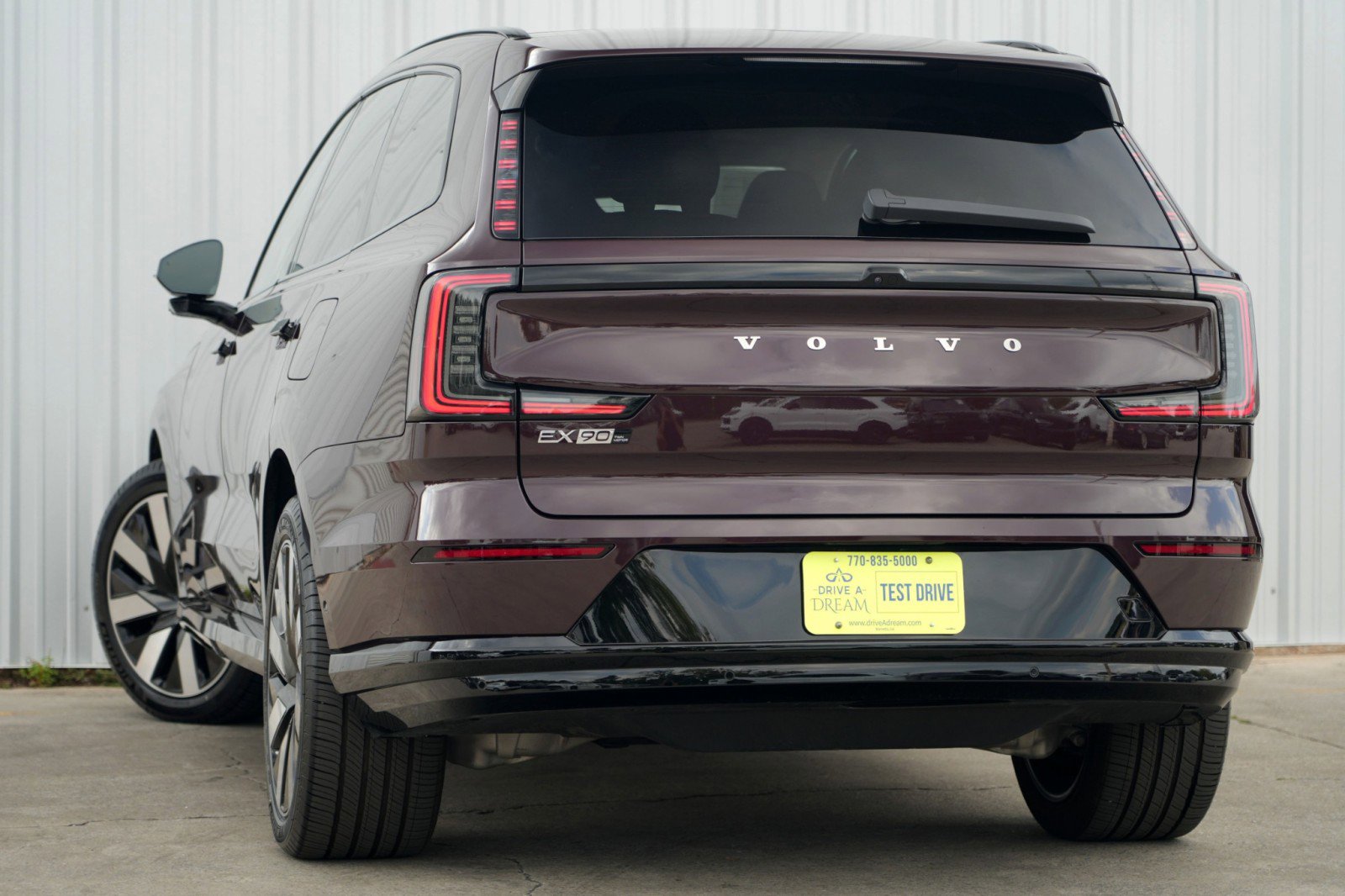 Used 2025 Volvo EX90 Ultra image 6