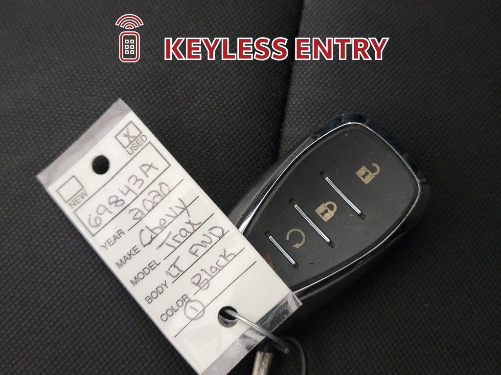Used 2020 Chevrolet Trax LT w/ LT Convenience Package FWD image 30