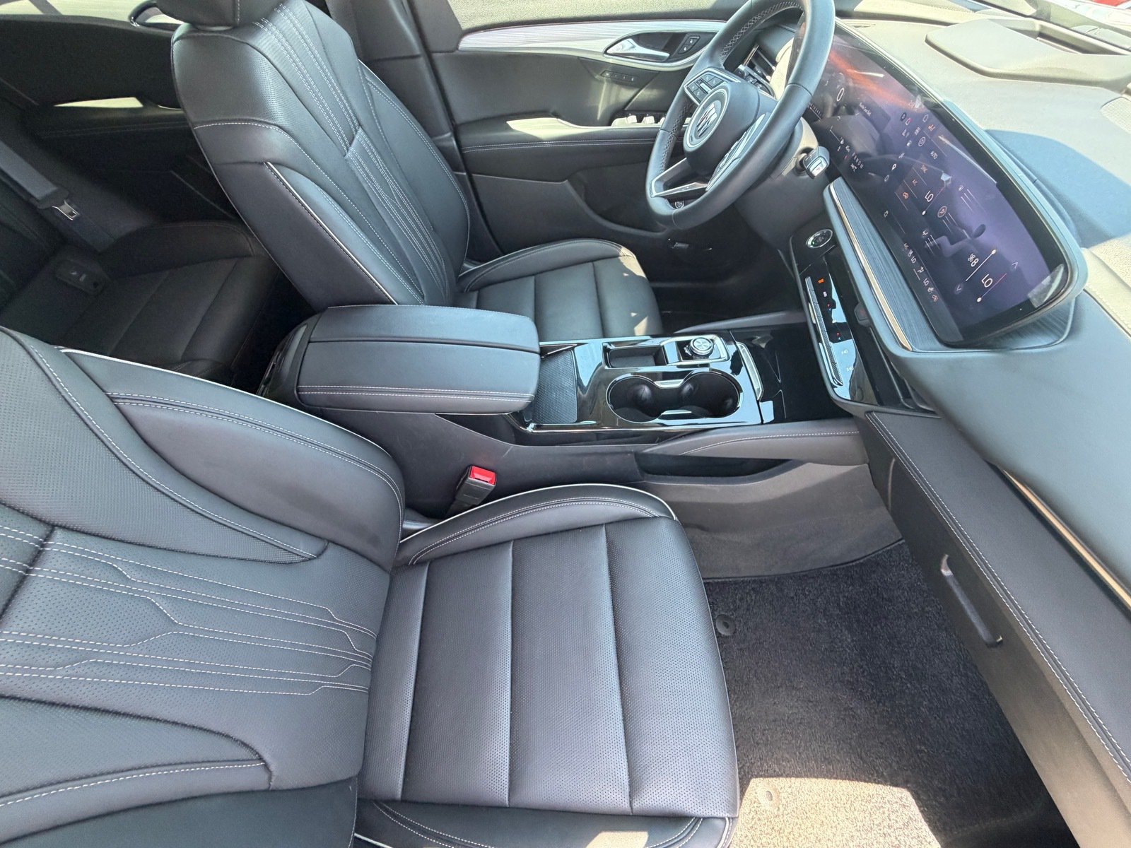 Used 2025 Buick Envision Avenir AWD/4WD image 10