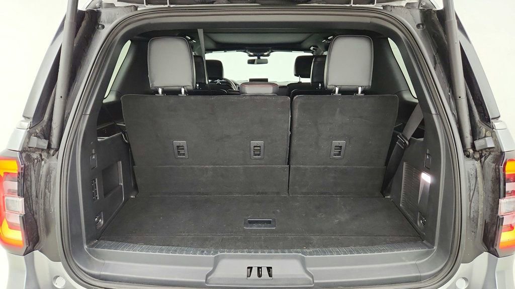 Used 2024 Ford Expedition Limited image 22