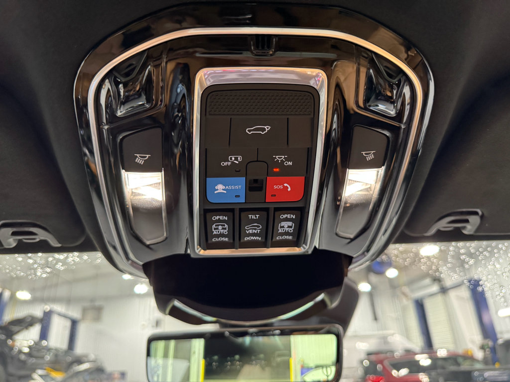 Used 2022 Jeep Grand Wagoneer Series III w/ Rear Seat Video Group 1 image 51