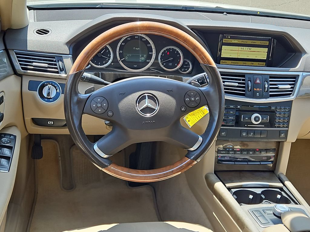 Used 2010 Mercedes-Benz E 350 4MATIC Sedan image 22