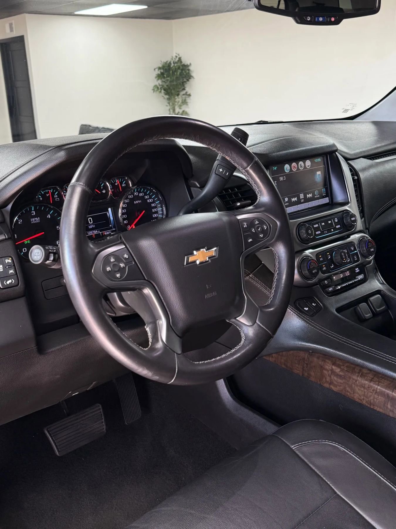 Used 2018 Chevrolet Tahoe LT image 13