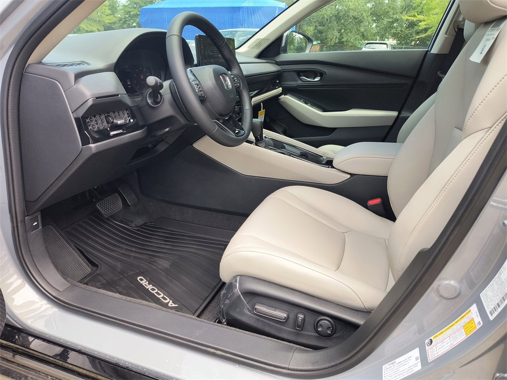 New 2025 Honda Accord EX-L image 2