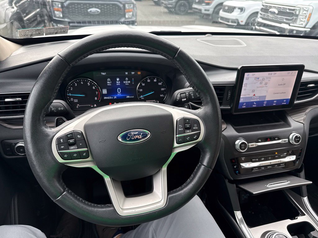 Used 2020 Ford Explorer Limited AWD/4WD image 9