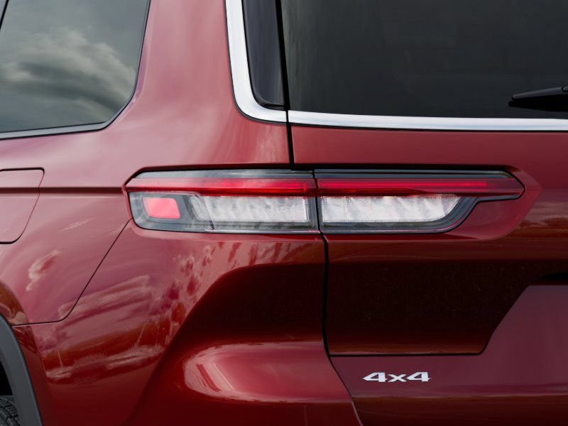 New 2026 Jeep Grand Cherokee L Laredo AWD/4WD image 9