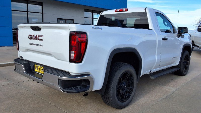 Used 2024 GMC Sierra 1500 Pro w/ Convenience Package image 8