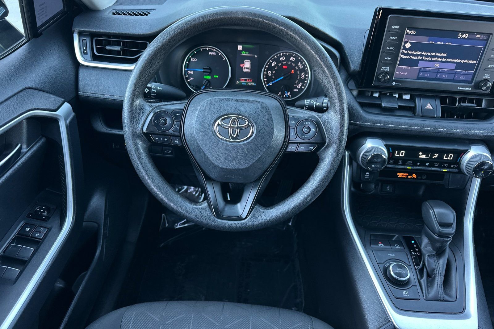 Used 2022 Toyota RAV4 XLE w/ Convenience Package image 17