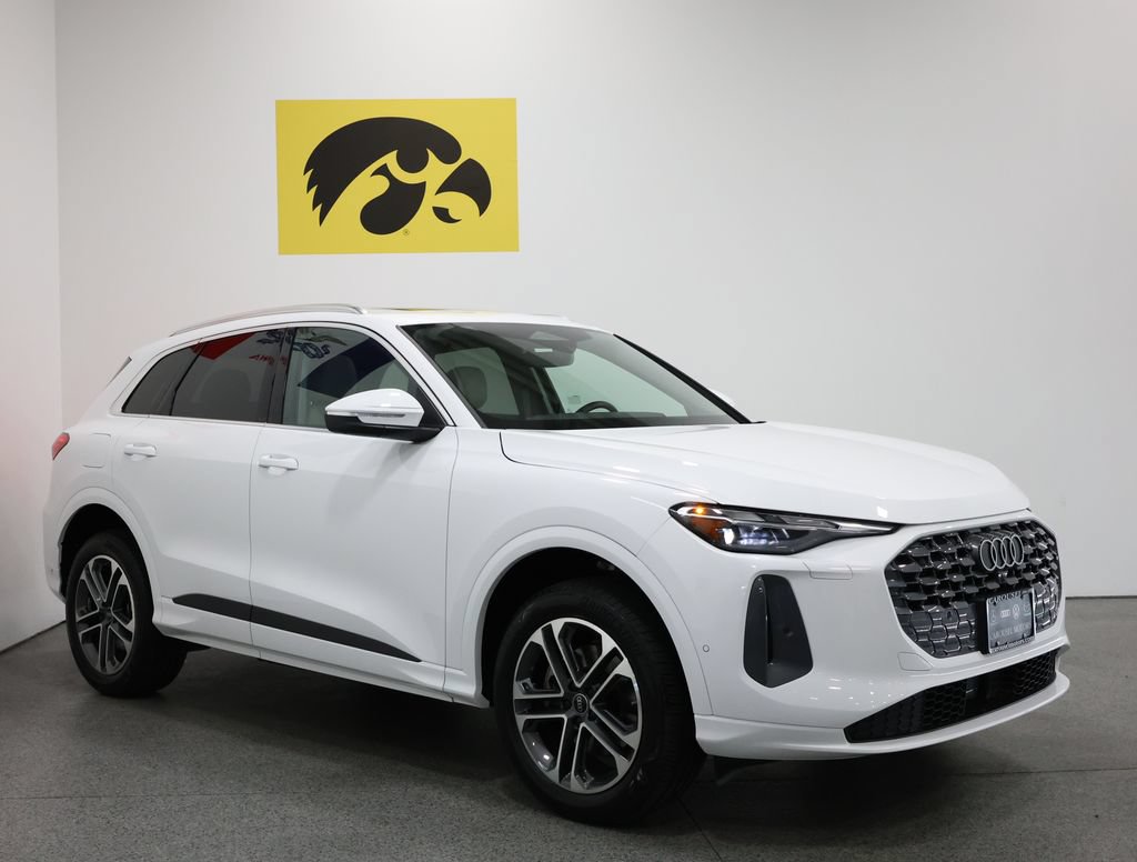 Used 2025 Audi Q5 Premium w/ Convenience Package AWD/4WD image 6