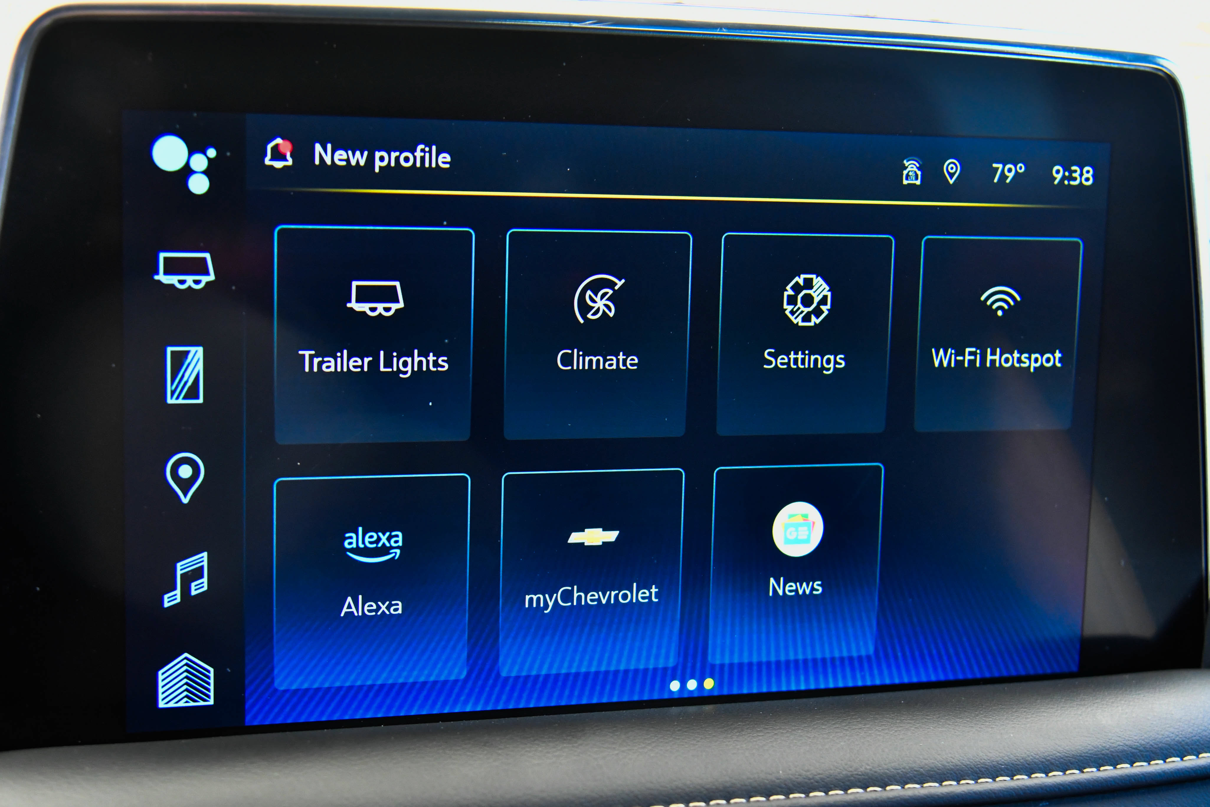 Used 2023 Chevrolet Suburban Premier RWD image 22