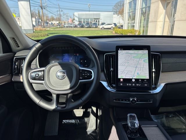 Used 2025 Volvo XC90 B6 Plus image 21