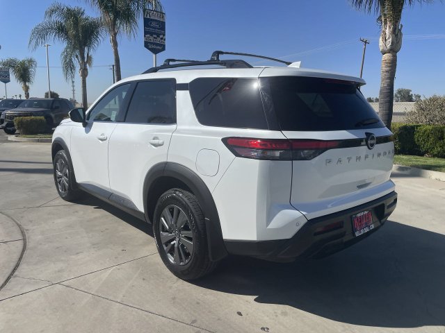 Used 2025 Nissan Pathfinder SV FWD image 6