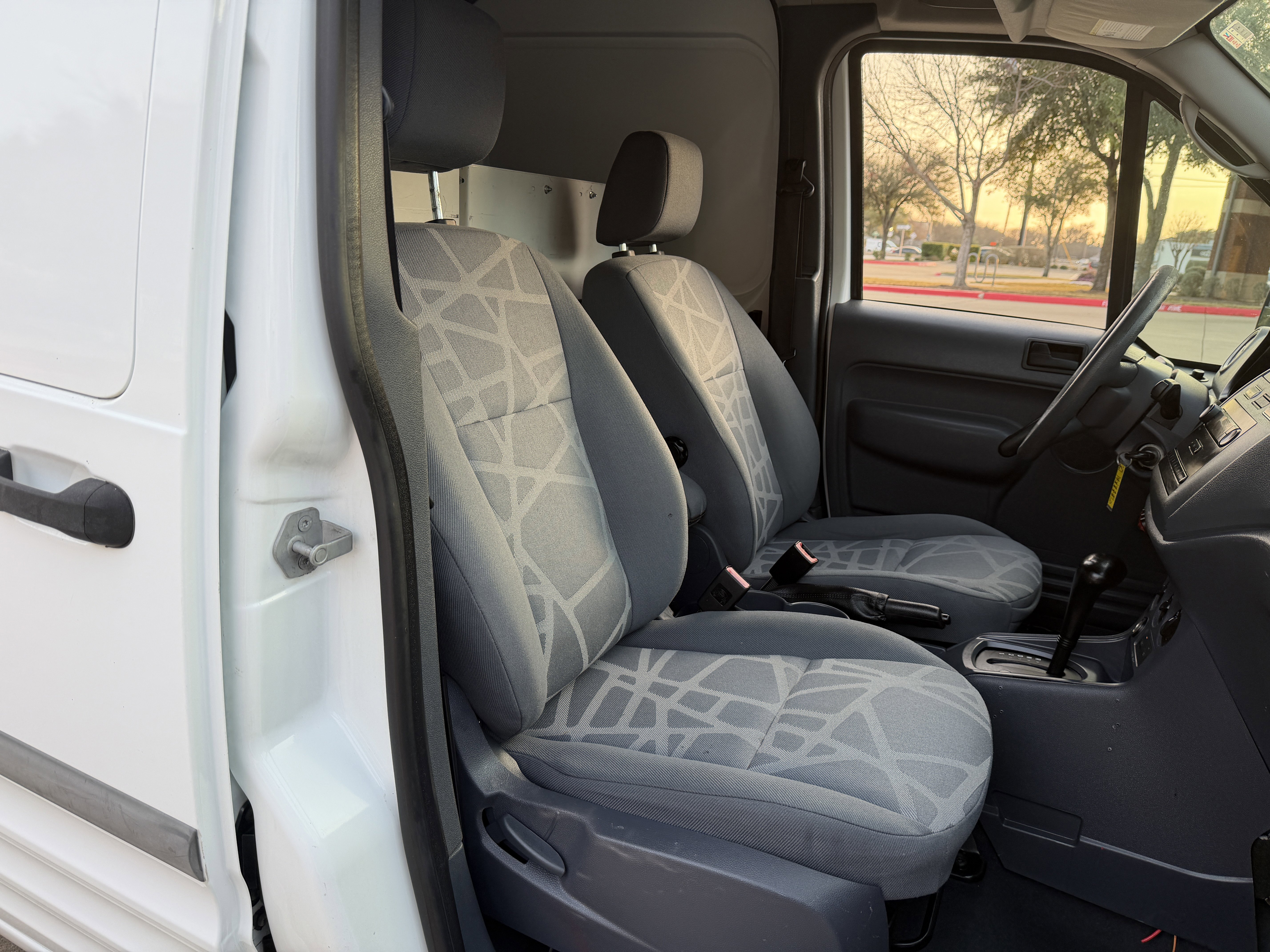 Used 2012 Ford Transit Connect XL w/ Fleet XL PWR Group FWD image 11