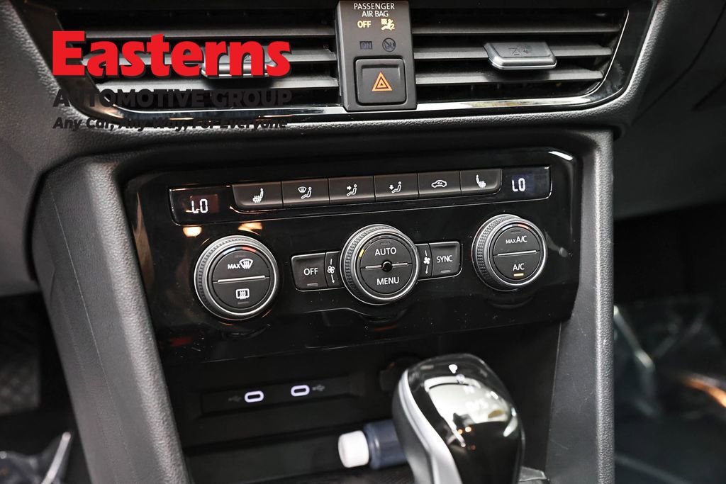 Used 2024 Volkswagen Taos SE FWD image 19