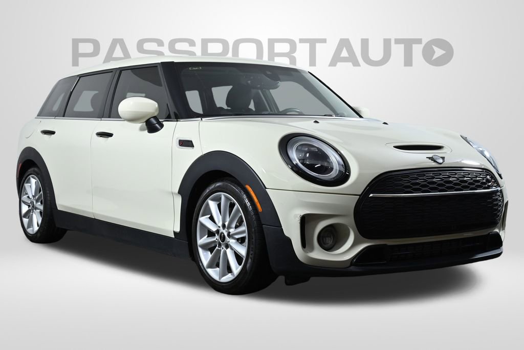 Used 2023 MINI Cooper Clubman S w/ Premium Package image 3