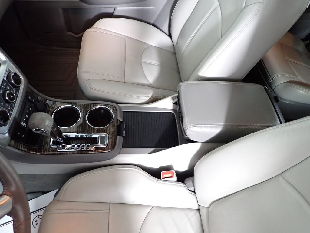 Used 2015 GMC Acadia SLT image 30