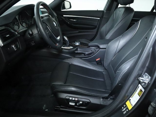 Used 2018 BMW 330i xDrive Sedan w/ Premium Package AWD/4WD image 21