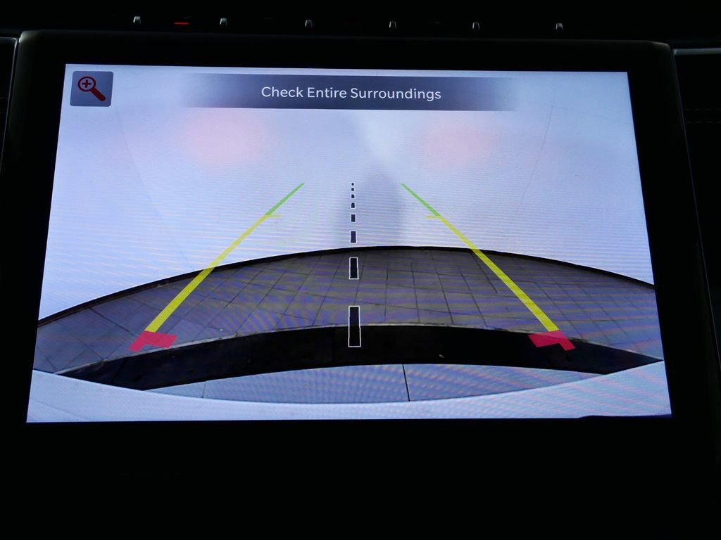 Certified 2024 Jeep Grand Cherokee Limited w/ Black Appearance Package image 46