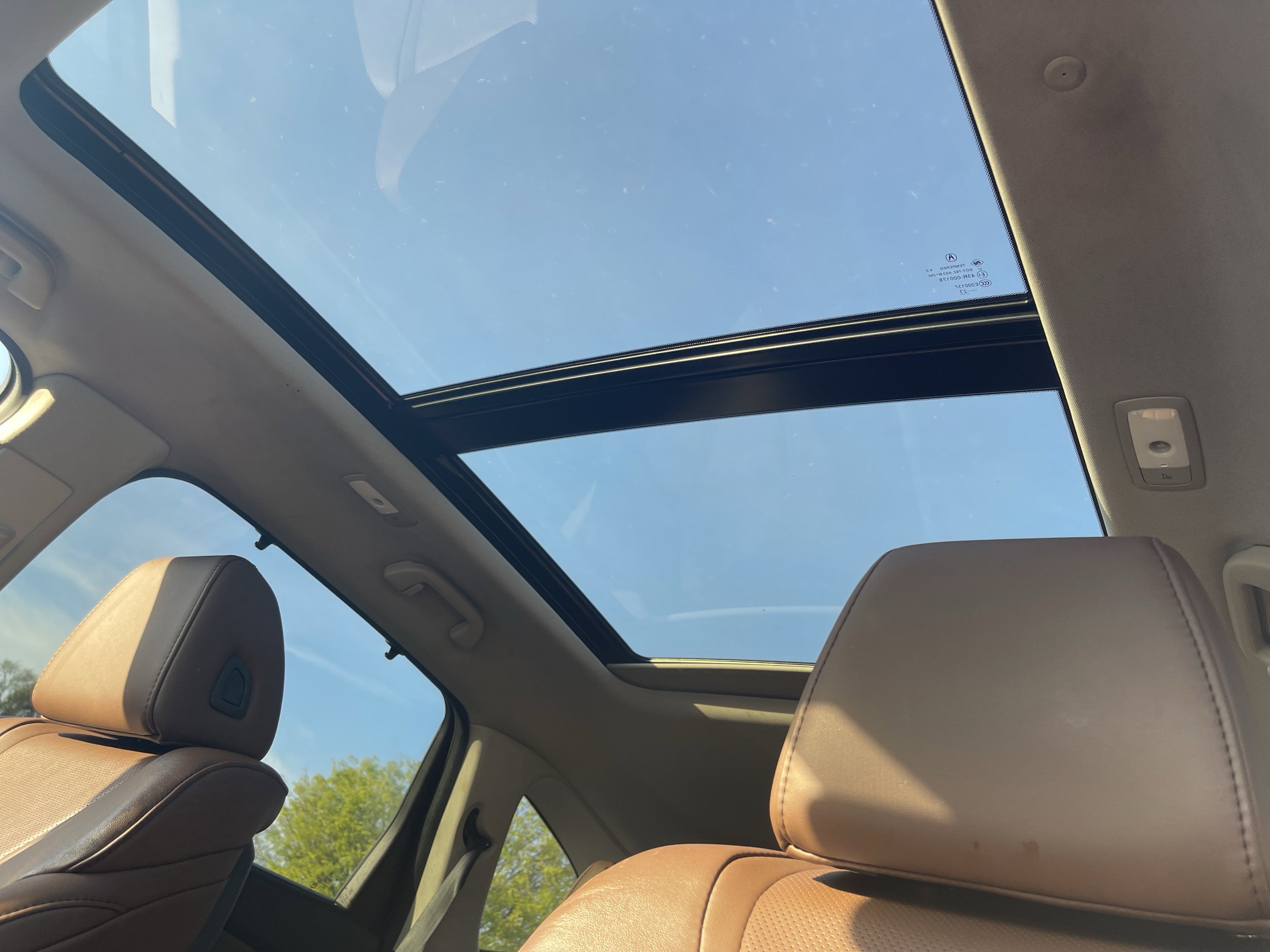 Used 2023 Acura MDX SH-AWD w/ Technology Package image 9