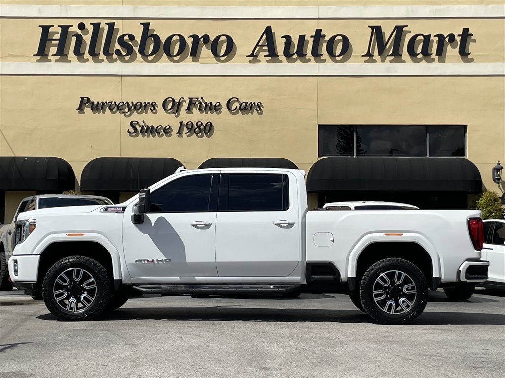 Used 2020 GMC Sierra 2500 AT4 w/ AT4 Premium Package image 3