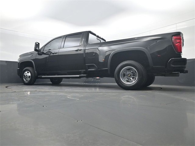 Used 2022 Chevrolet Silverado 3500 High Country image 27