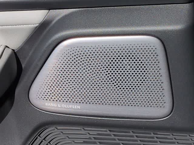 Certified 2026 Acura MDX w/ Technology Package FWD image 33