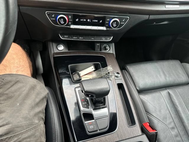 Used 2023 Audi Q5 2.0T Premium Plus w/ Premium Plus Package AWD/4WD image 26
