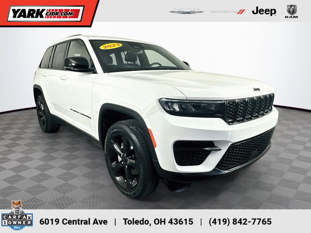 Used 2023 Jeep Grand Cherokee Altitude