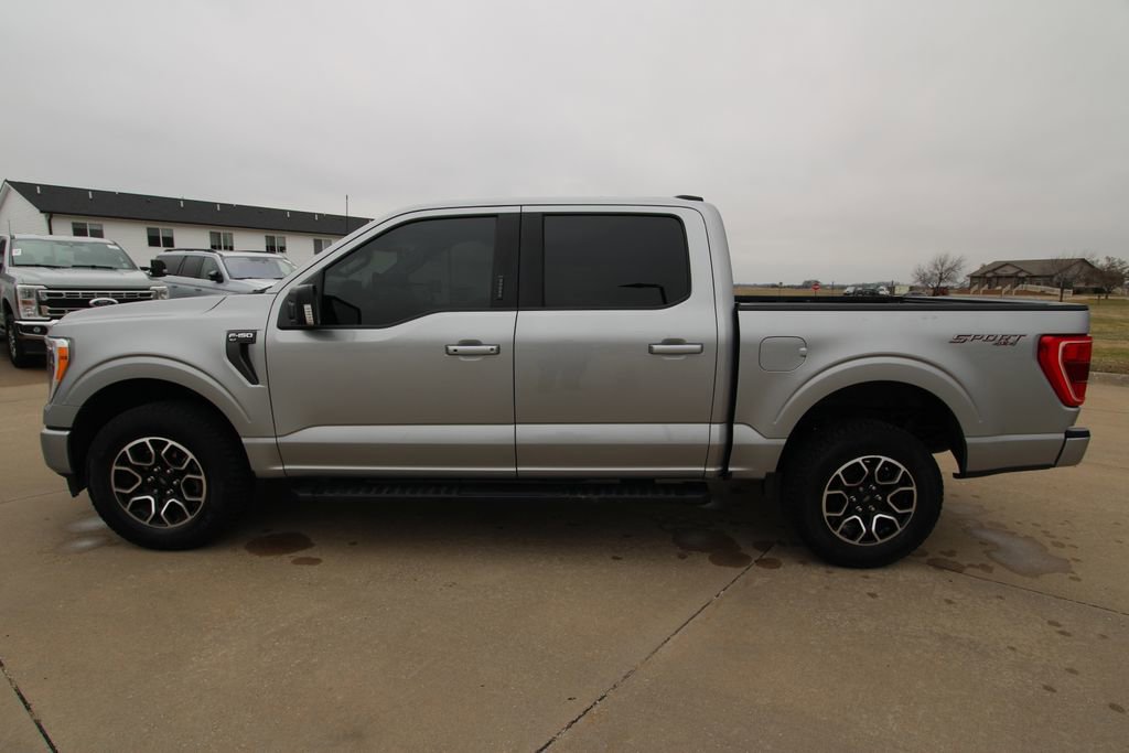 Used 2022 Ford F150 XLT w/ Equipment Group 302A High image 16
