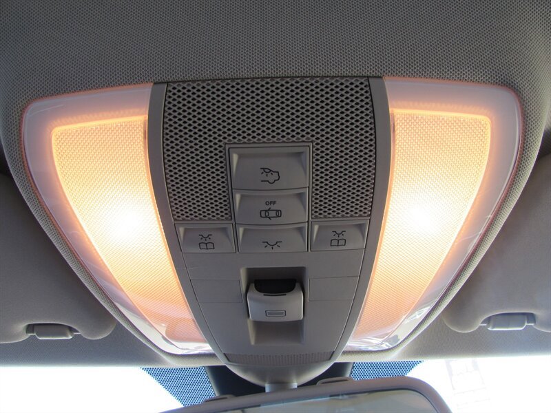 Used 2011 Mercedes-Benz C 300 Sedan image 18