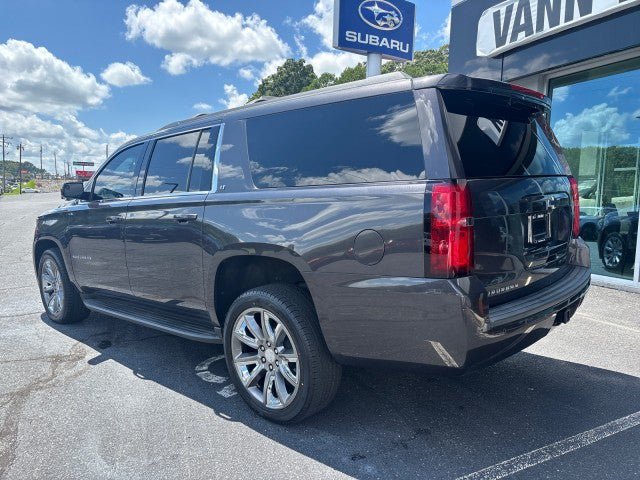Used 2018 Chevrolet Suburban LT AWD/4WD image 2