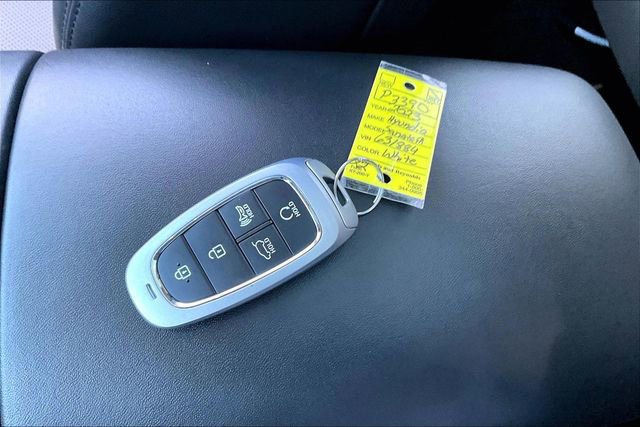 Used 2023 Hyundai Santa Fe SEL w/ Premium Package image 34