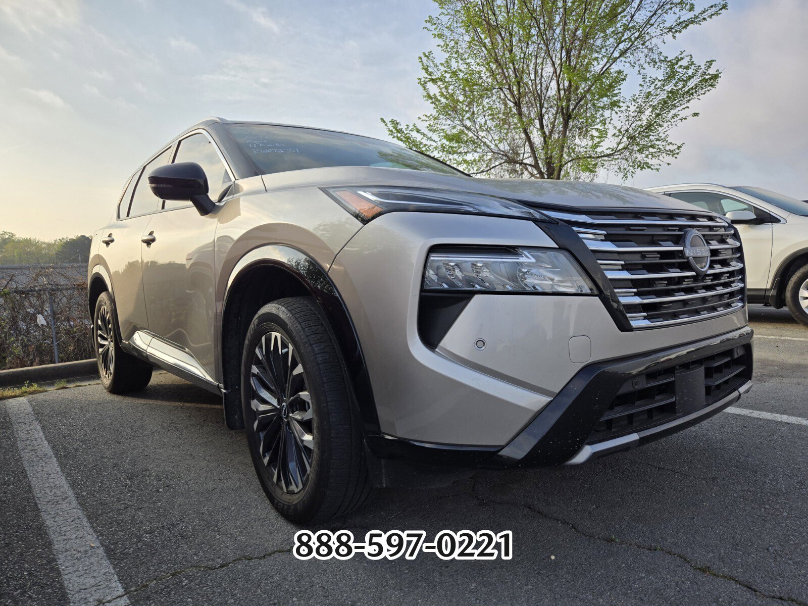 Used 2024 Nissan Rogue Platinum w/ Platinum Premium Package image 10