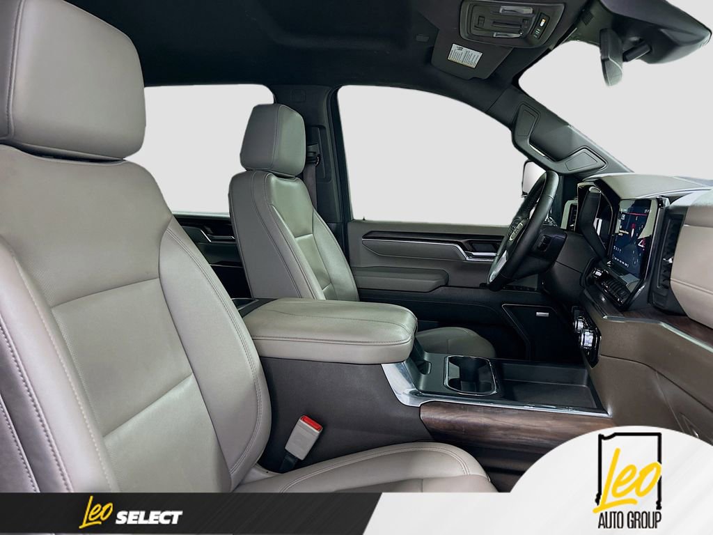 Used 2024 GMC Sierra 2500 SLT w/ SLT Premium Package image 29