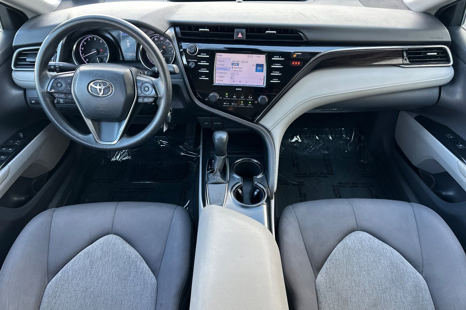 Used 2020 Toyota Camry LE FWD image 14