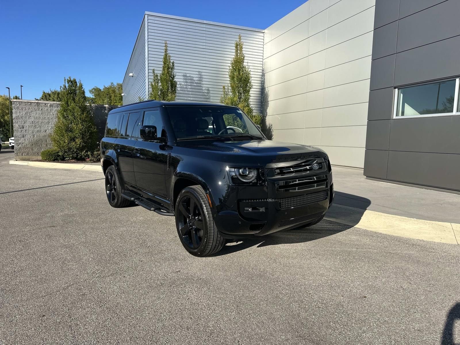 New 2026 Land Rover Defender 130 V8 image 3