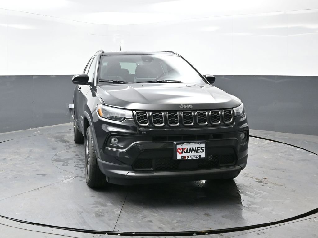 New 2026 Jeep Compass Latitude w/ Sun and Sound Group image 7
