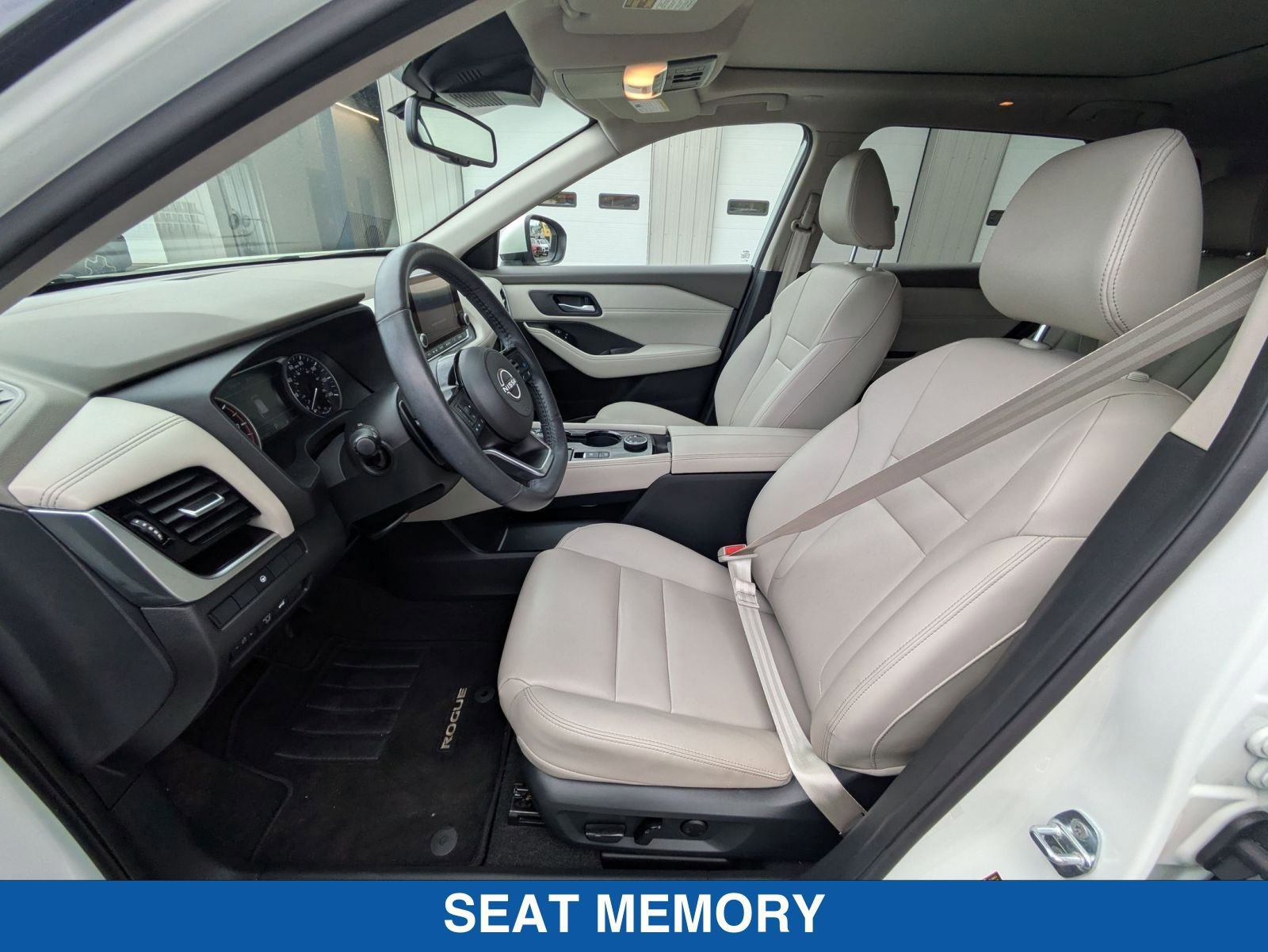 Used 2023 Nissan Rogue SL AWD/4WD image 26