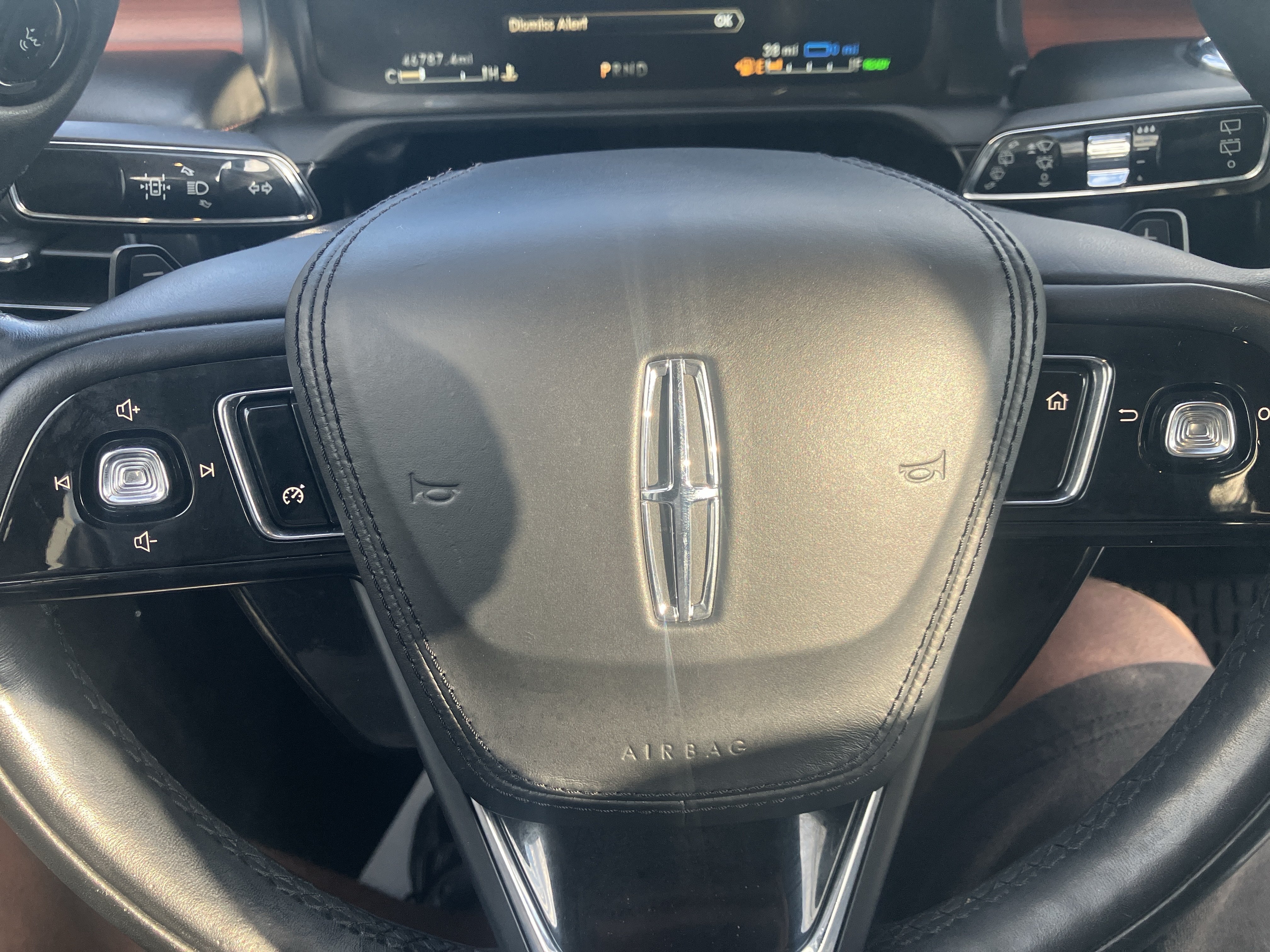 Used 2020 Lincoln Aviator Grand Touring w/ Elements Package Plus AWD/4WD image 25