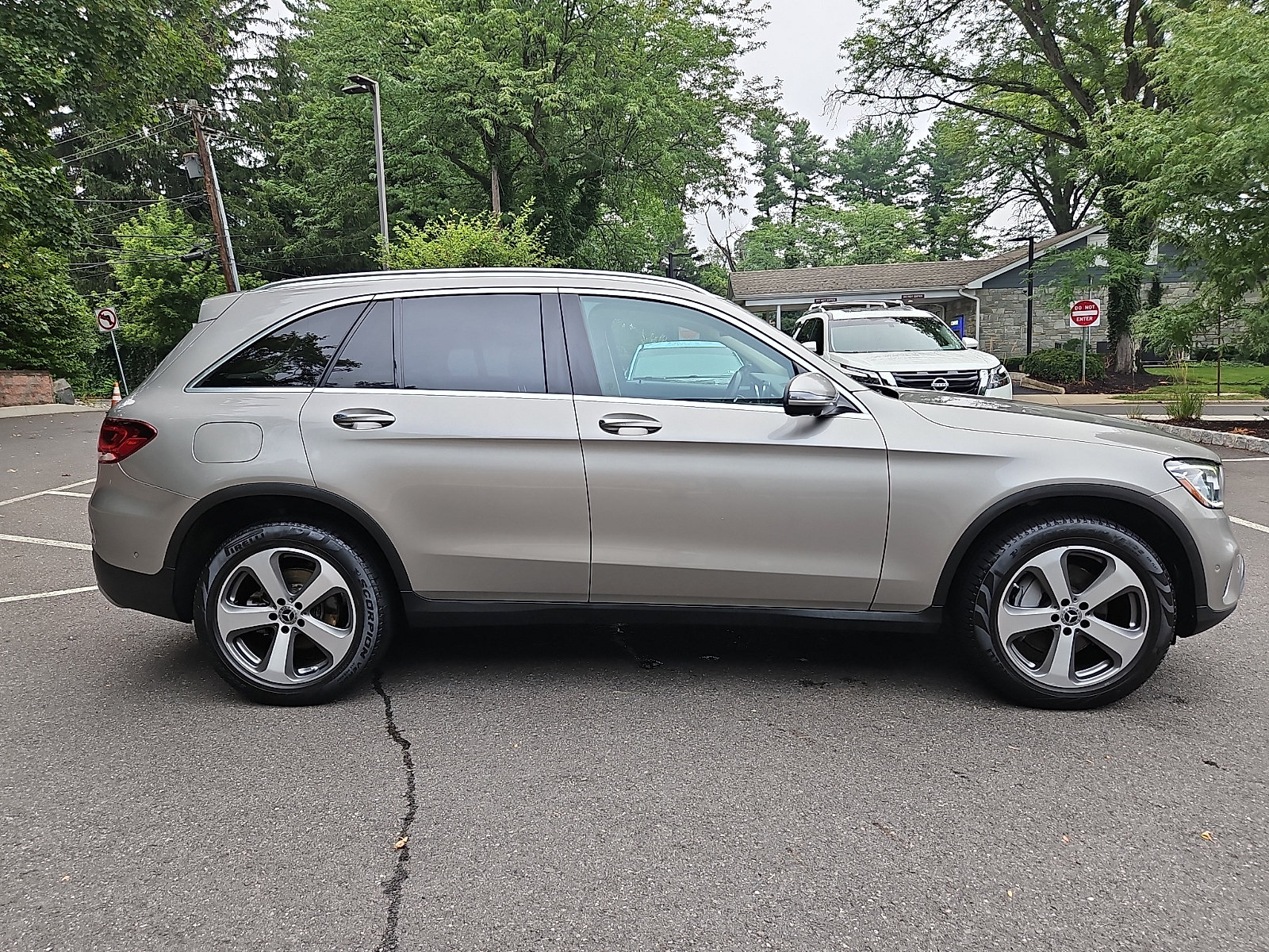 Used 2022 Mercedes-Benz GLC 300 4MATIC image 7