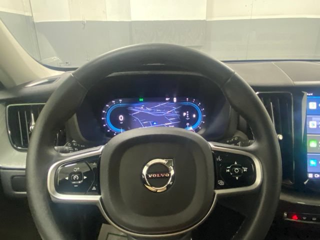 Used 2025 Volvo XC60 B5 Plus AWD/4WD image 15