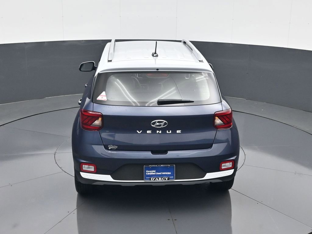 Certified 2023 Hyundai Venue Limited w/ Cargo Package image 18