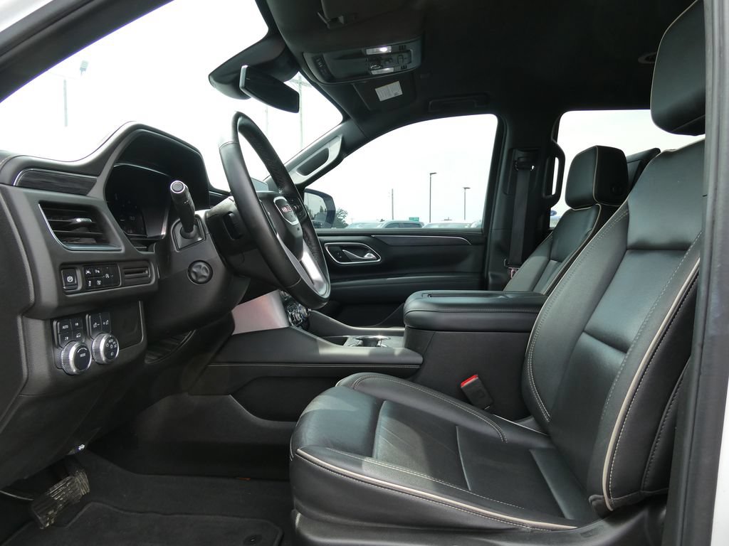 Certified 2024 GMC Yukon SLT w/ SLT Luxury Package AWD/4WD image 24