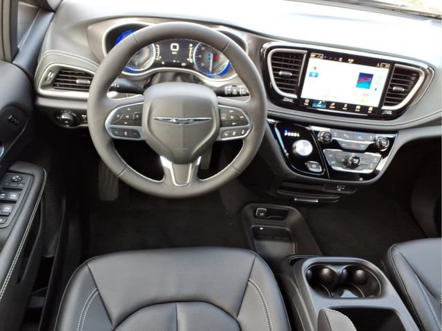 New 2026 Chrysler Pacifica Select FWD image 11