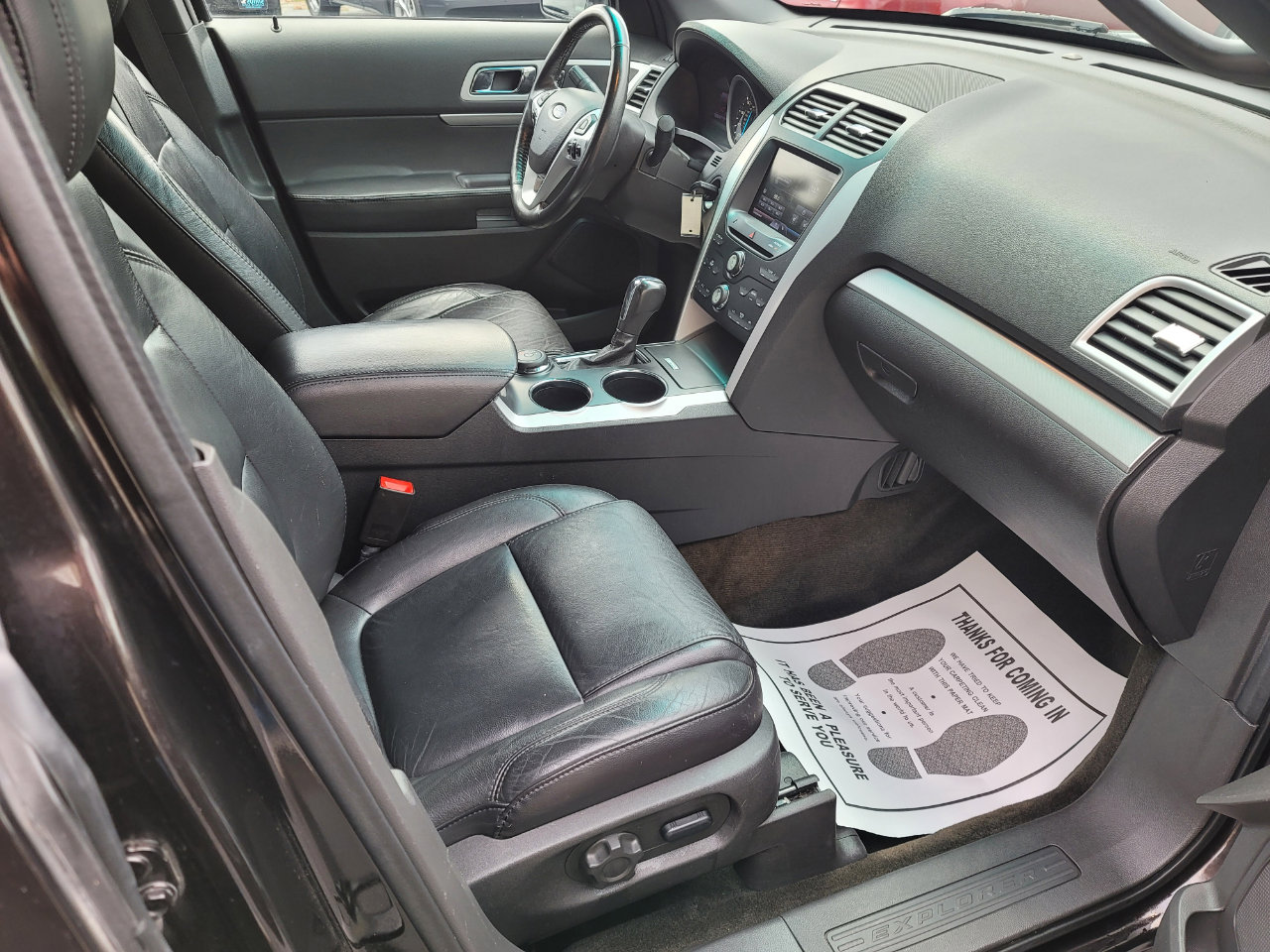 Used 2013 Ford Explorer XLT image 11